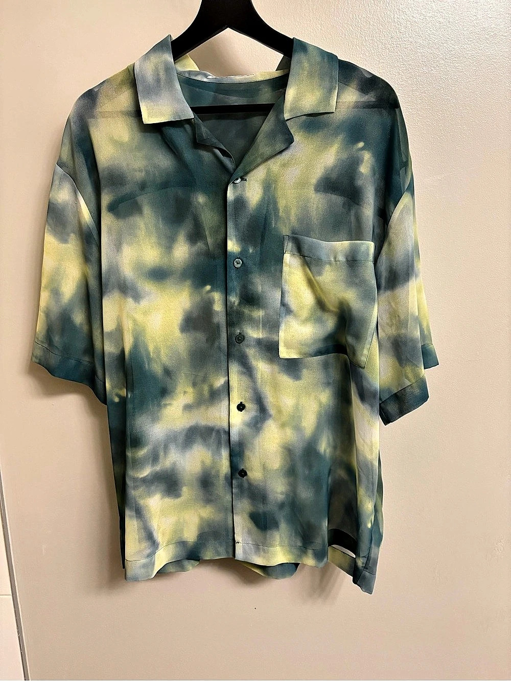 Zara Men's Tie-Dye Button Down Size Medium